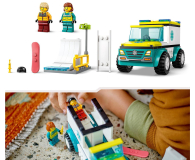 LEGO City 60403 Karetka i snowboardzista - 1202605 - zdjęcie 4